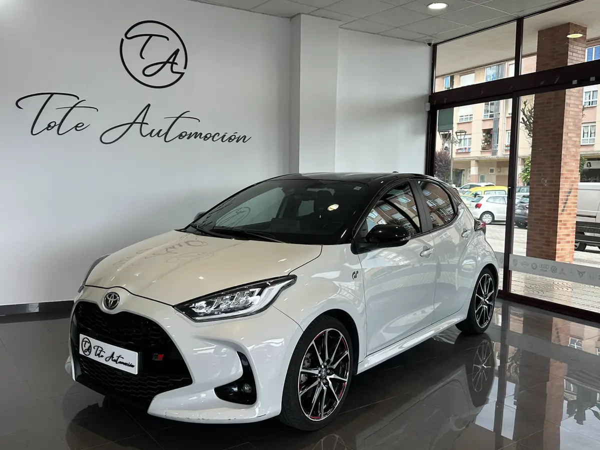 TOYOTA Yaris 1.5 120H GR Sport GT7 Edition 2022