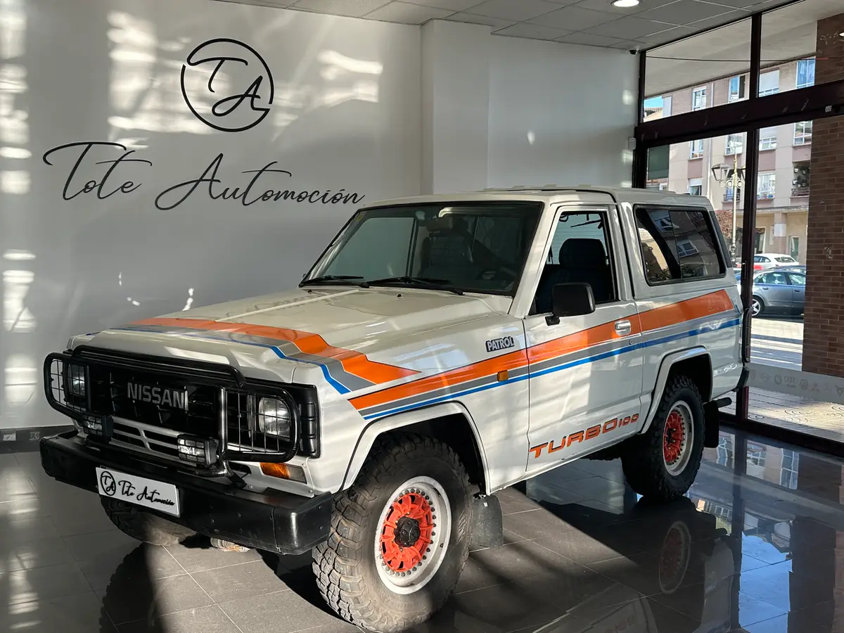 NISSAN NISSAN PATROL DAKAR 1 1990